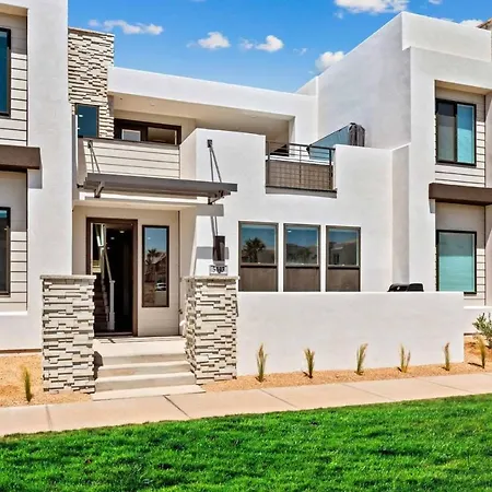 Pier 43 At Desert Color Townhouse